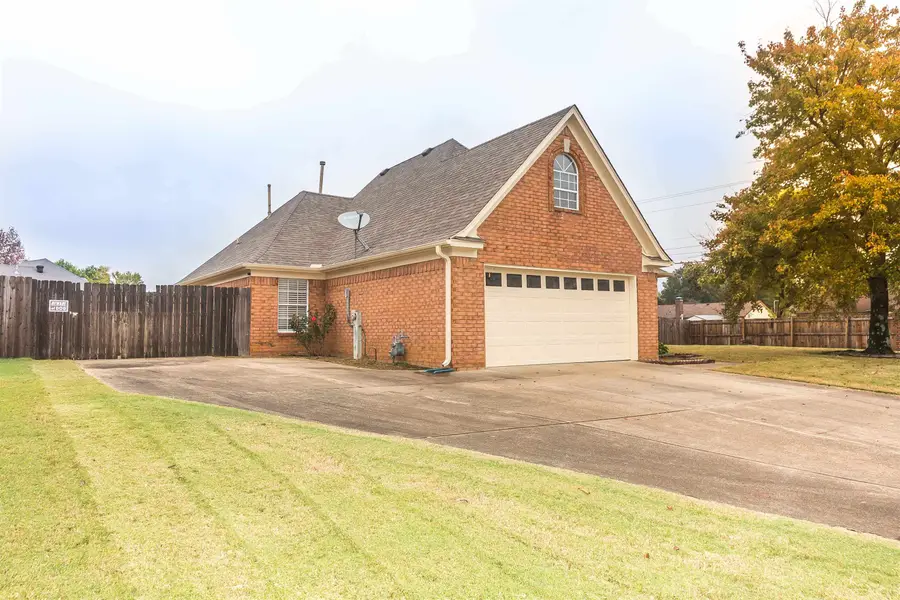 6760 HIDDEN FERN LN E, Bartlett, TN 38135 - Image #3