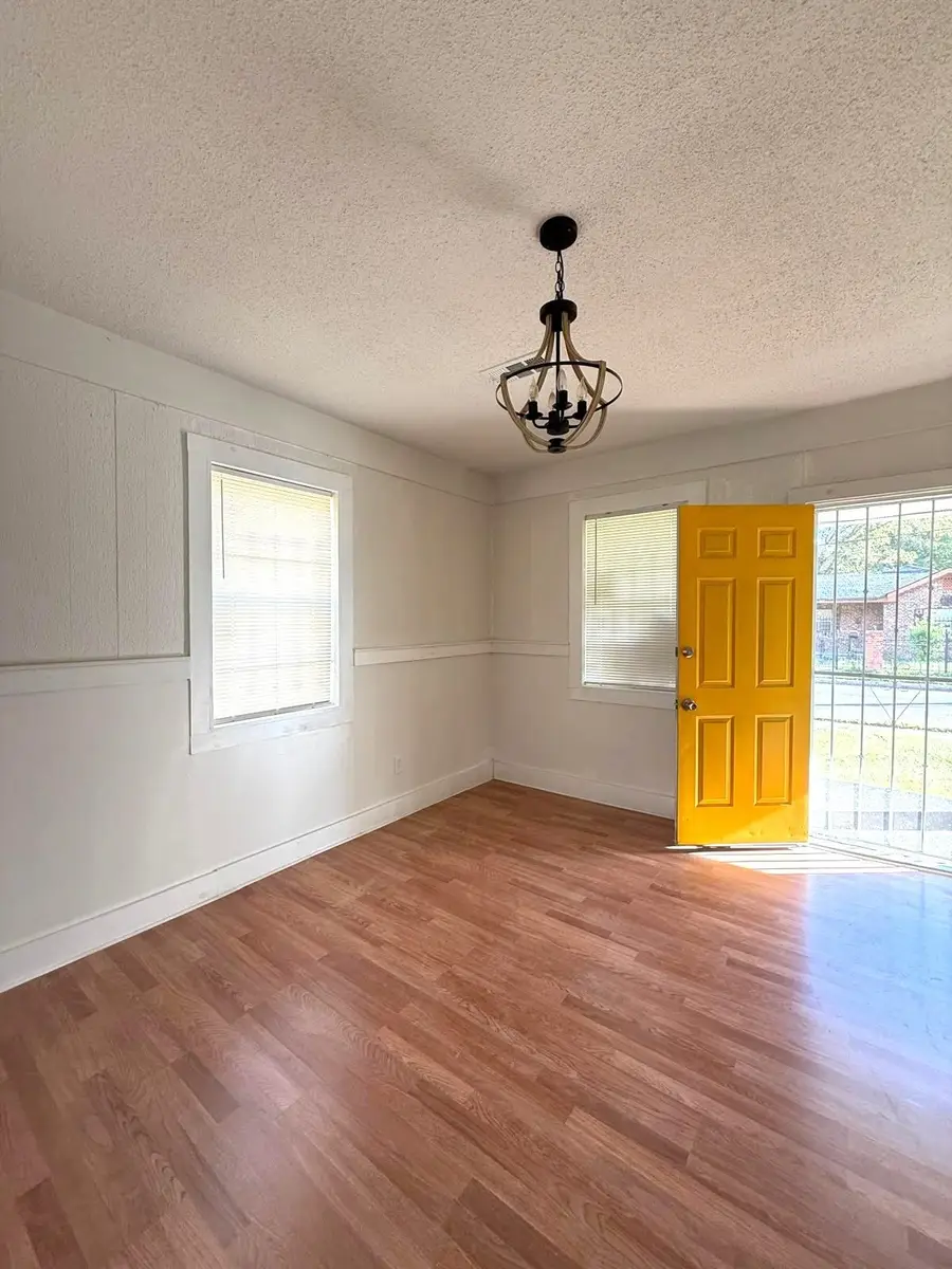 2272 HUBBARD DR, Memphis, TN 38108 - Image #3