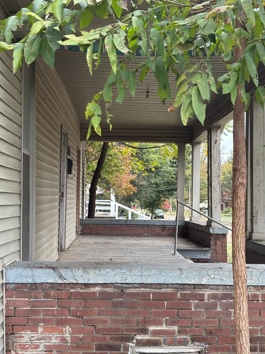 215 MAPLE ST, Covington, TN 38019 - Image #2