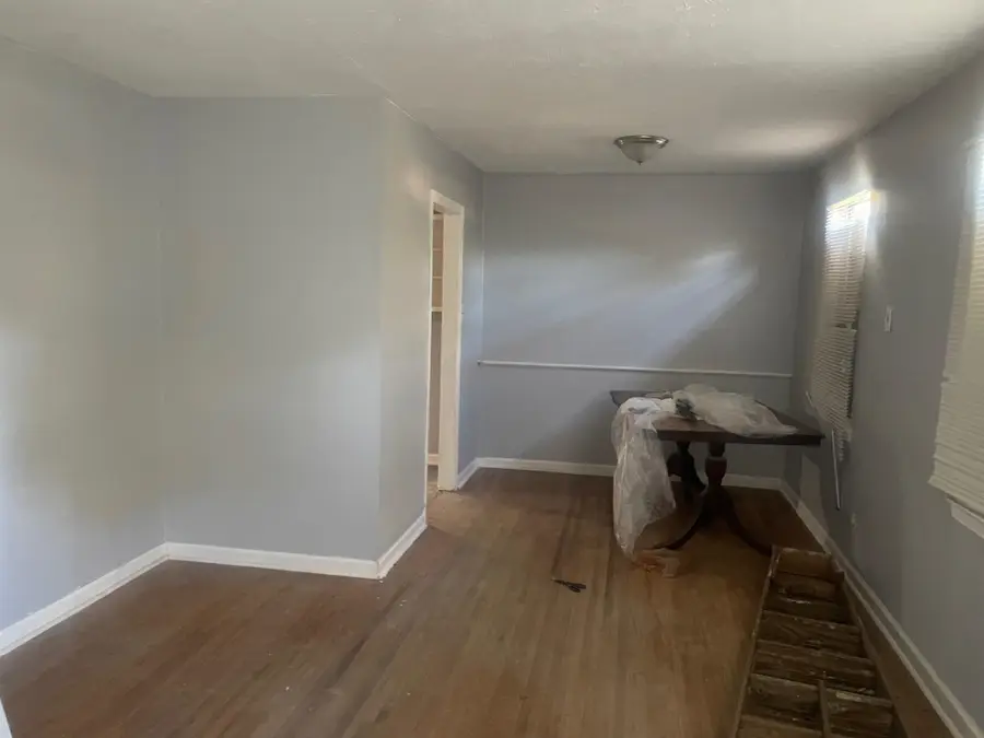 5076 NEWTON DR, Memphis, TN 38109 - Image #3