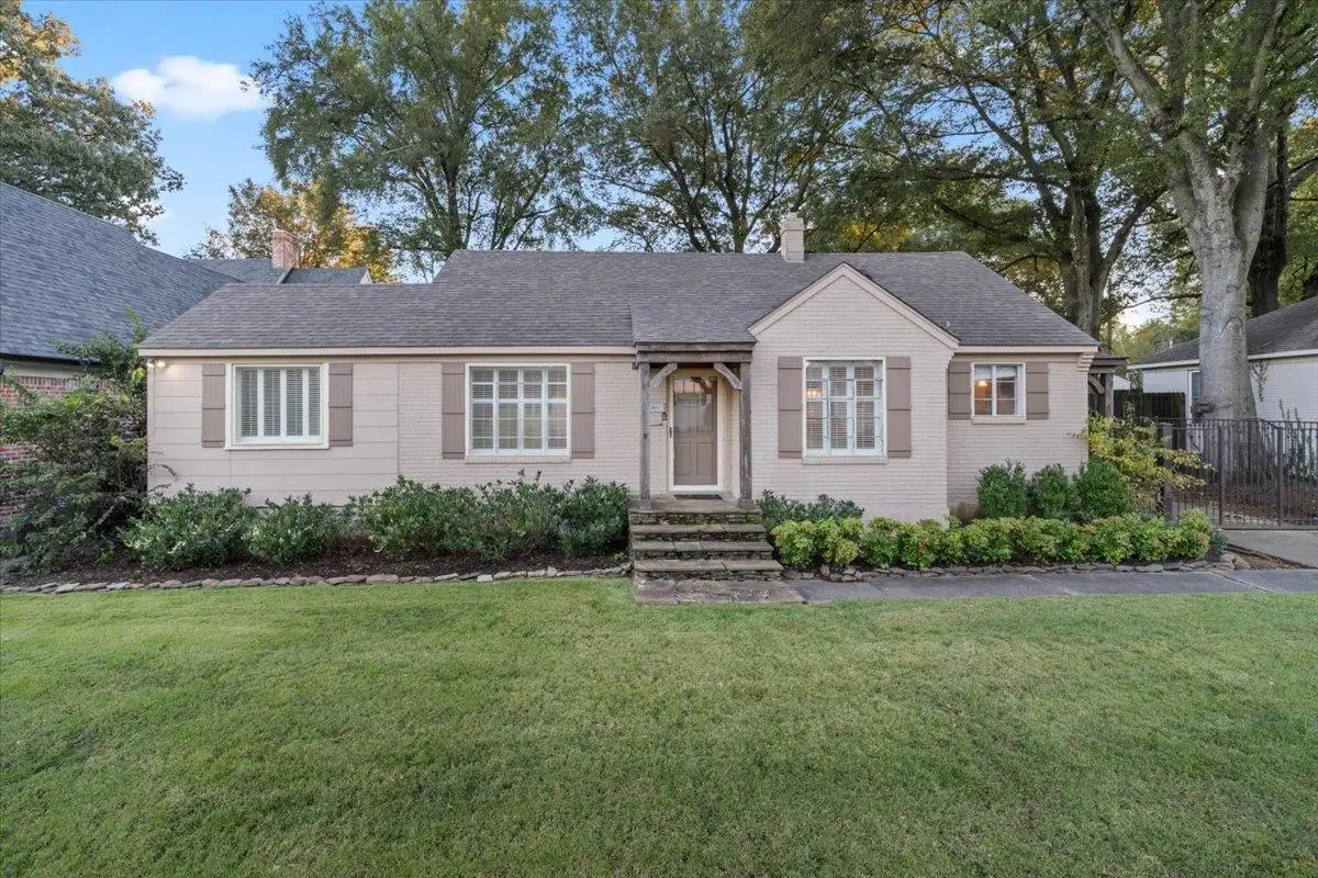 3811 S MONTCLAIR DR, Memphis, TN 38111 - Image #1