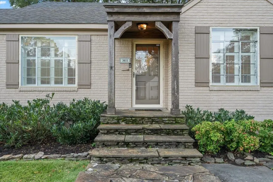 3811 S MONTCLAIR DR, Memphis, TN 38111 - Image #2