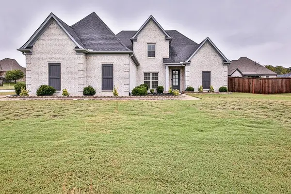 225 COUNTRY BROOK DR, Oakland, TN 38060