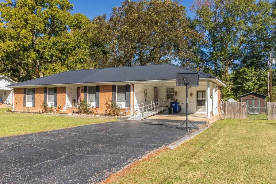 125 PAULOMAR DR, Selmer, TN 38375 - Image #2