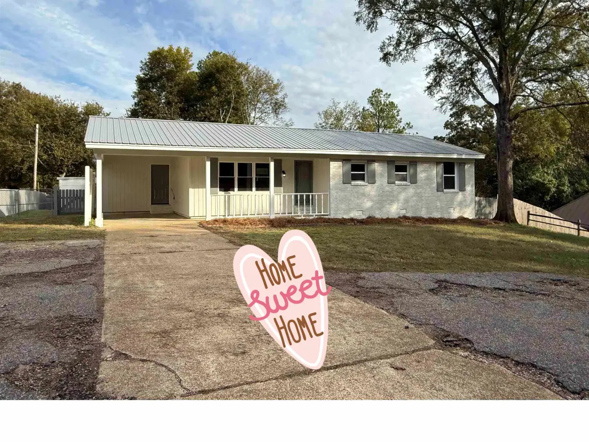 110 ROLLING OAKS DR, Somerville, TN 38068 - Image #1