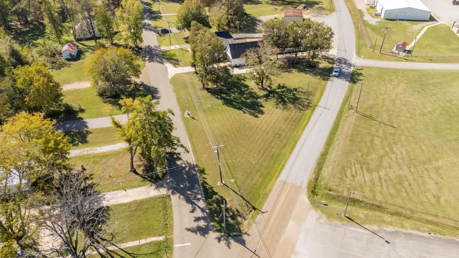 635 PATTERSON RD, Savannah, TN 38372 - Image #3