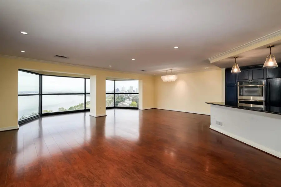 655 RIVERSIDE DR #1103, Memphis, TN 38103 - Image #2