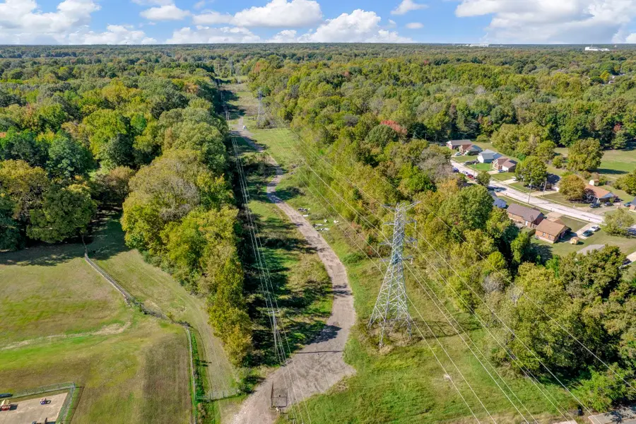 3731 HORN LAKE RD, Memphis, TN 38109 - Image #2