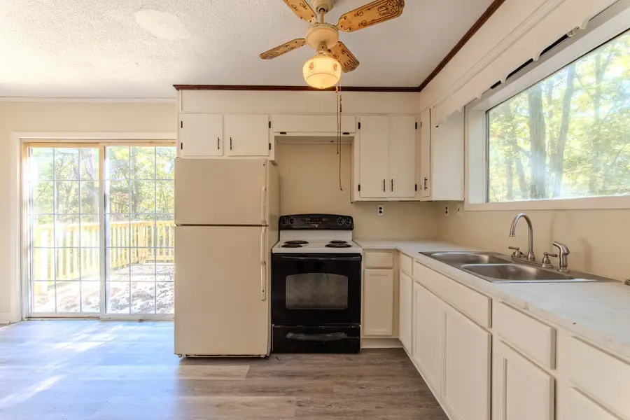 35 TRAIL LN, Savannah, TN 38372 - Image #2