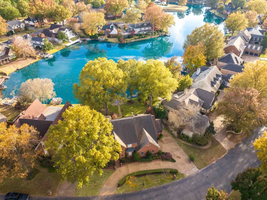 2086 W GLENALDEN DR, Germantown, TN 38139 - Image #3