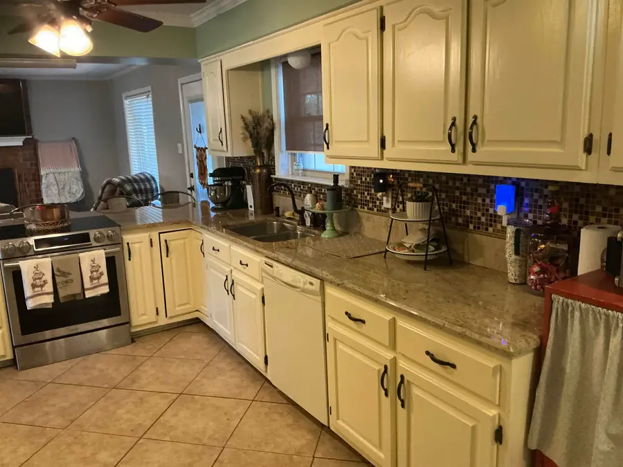 390 ROLLING ACRES AVE, Eads, TN 38028 - Image #2