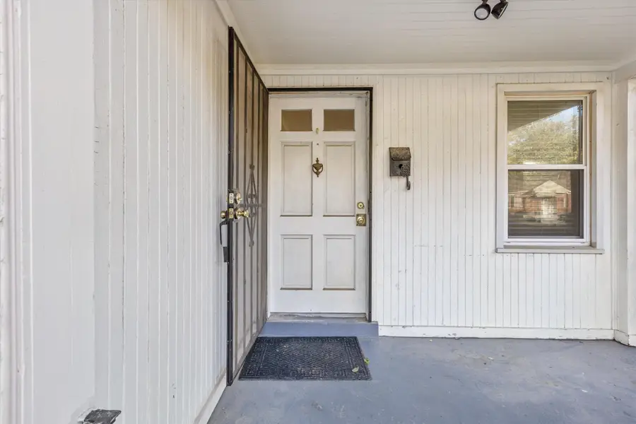 1110 ROBIN HOOD LN, Memphis, TN 38111 - Image #3