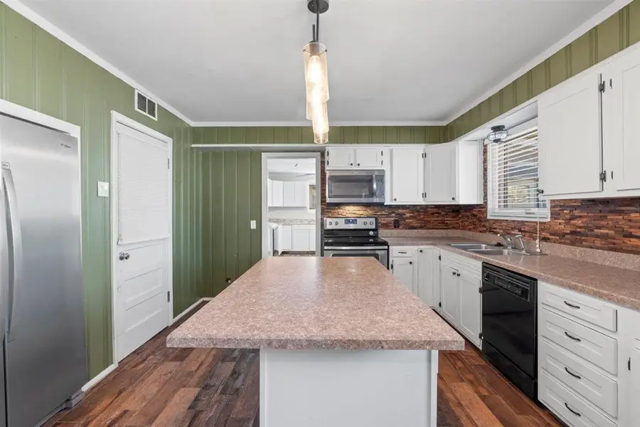 559 CHALMERS ROAD DR, Memphis, TN 38120 - Image #3