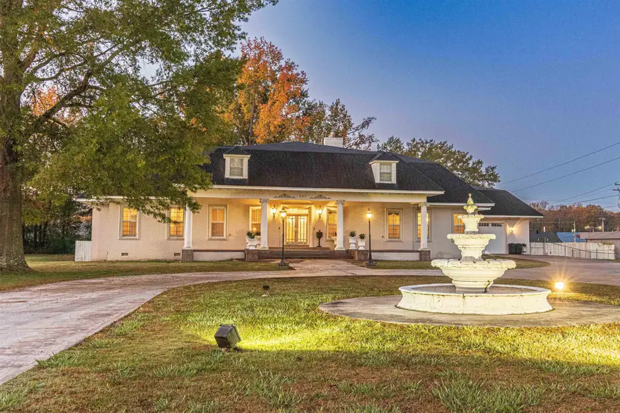 401 E POPLAR AVE, Selmer, TN 38375 - Image #2