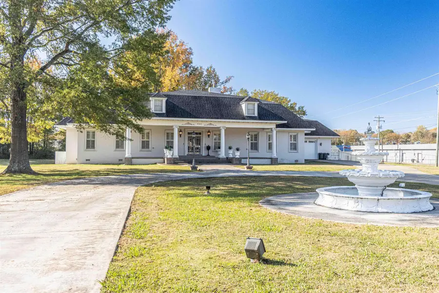 401 E POPLAR AVE, Selmer, TN 38375 - Image #3