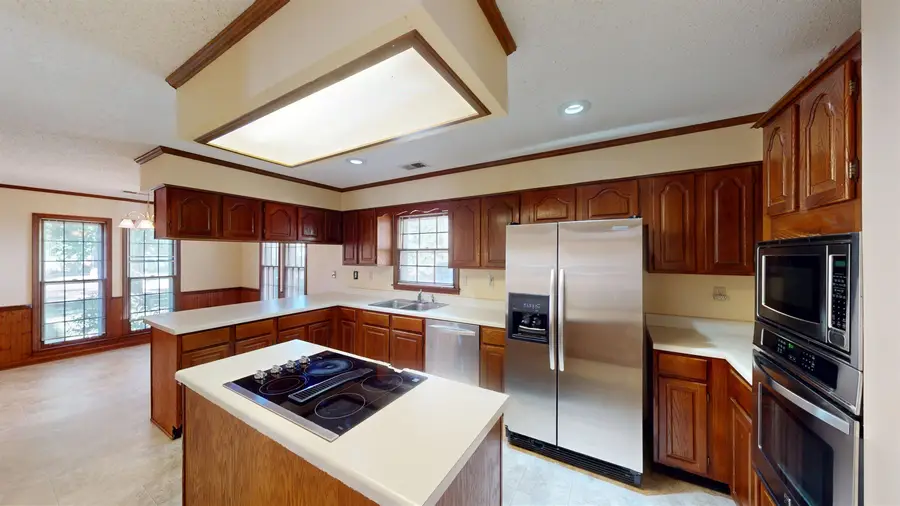 2280 PRESTWICK DR, Germantown, TN 38139 - Image #2