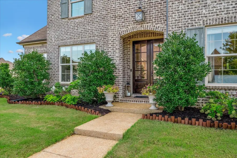 867 CYPRESS POND DR, Collierville, TN 38017 - Image #3