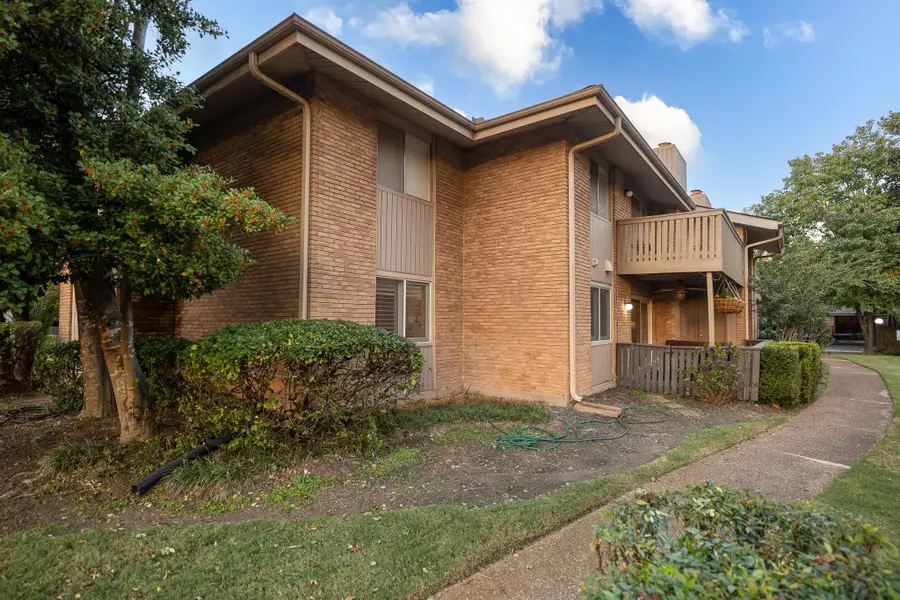 726 HEDGEGROVE DR #3, Memphis, TN 38117 - Image #2