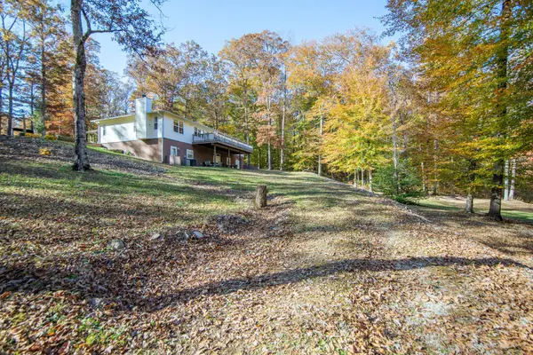 2411 KEAZEY HOLLOW RD, Waynesboro, TN 38485