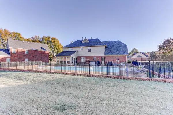 8898 PARR BONNER CIR, Bartlett, TN 38133