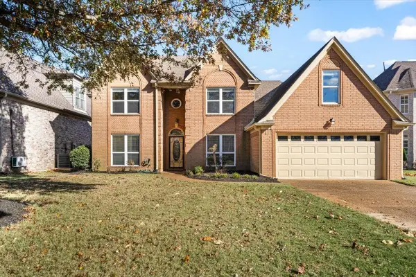 75 FAIROAKS DR, Oakland, TN 38060