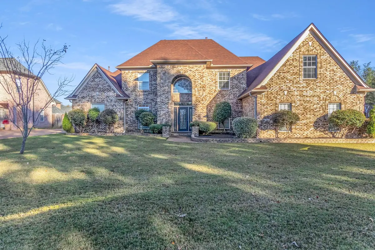9150 S FOREST ISLAND DR, Collierville, TN 38017 - Image #1