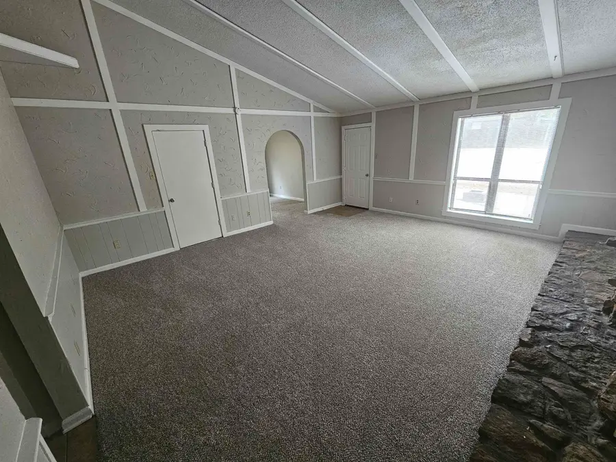 4073 SILVERLEAF RD, Memphis, TN 38115 - Image #2