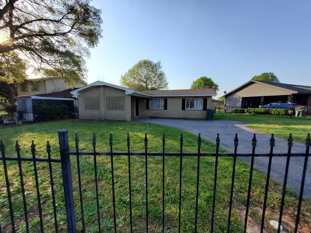 5142 FAIRLEY DR, Memphis, TN 38109 - Image #1