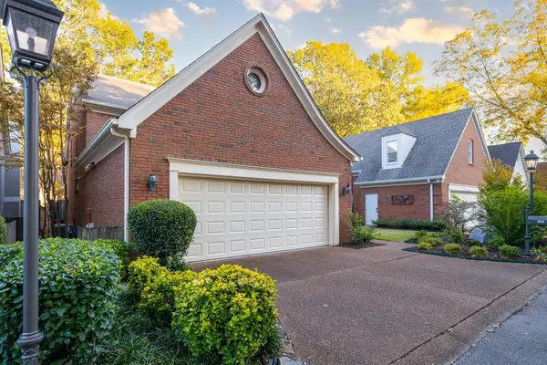 484 KINGSGATE CV, Memphis, TN 38117