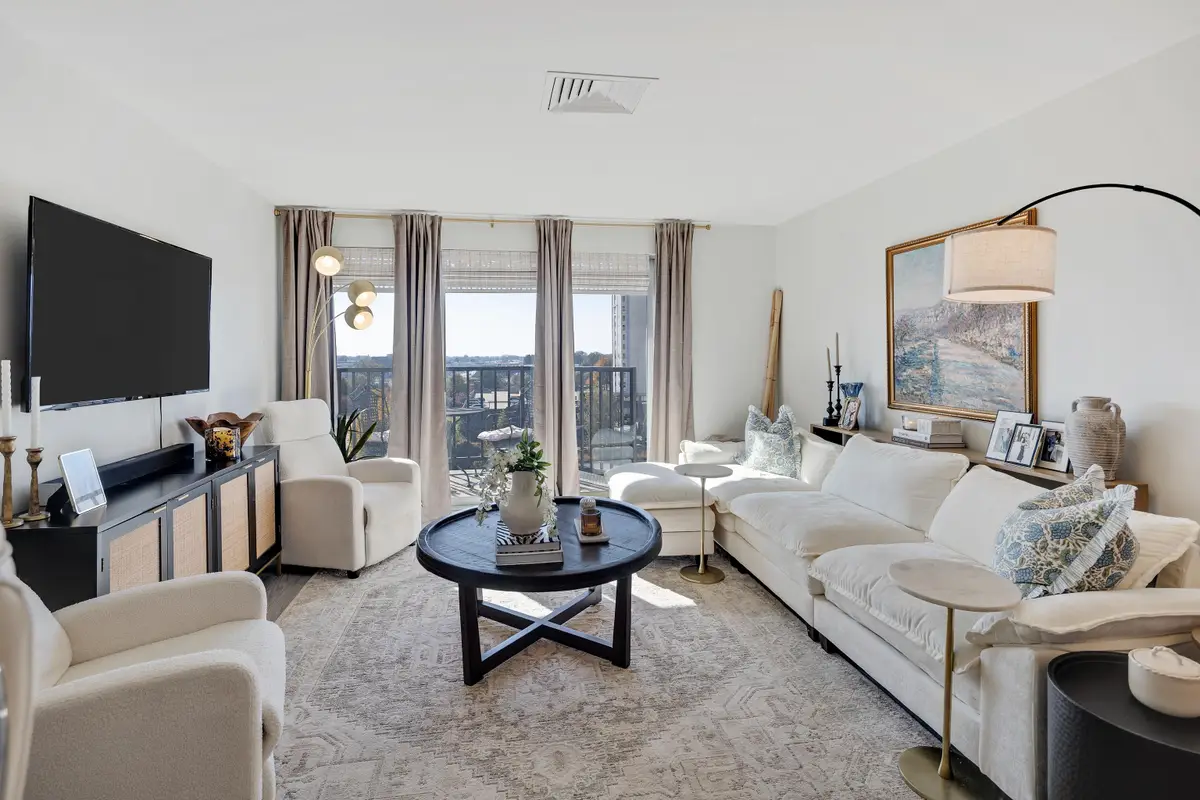 655 RIVERSIDE DR #708A, Memphis, TN 38103 - Image #1