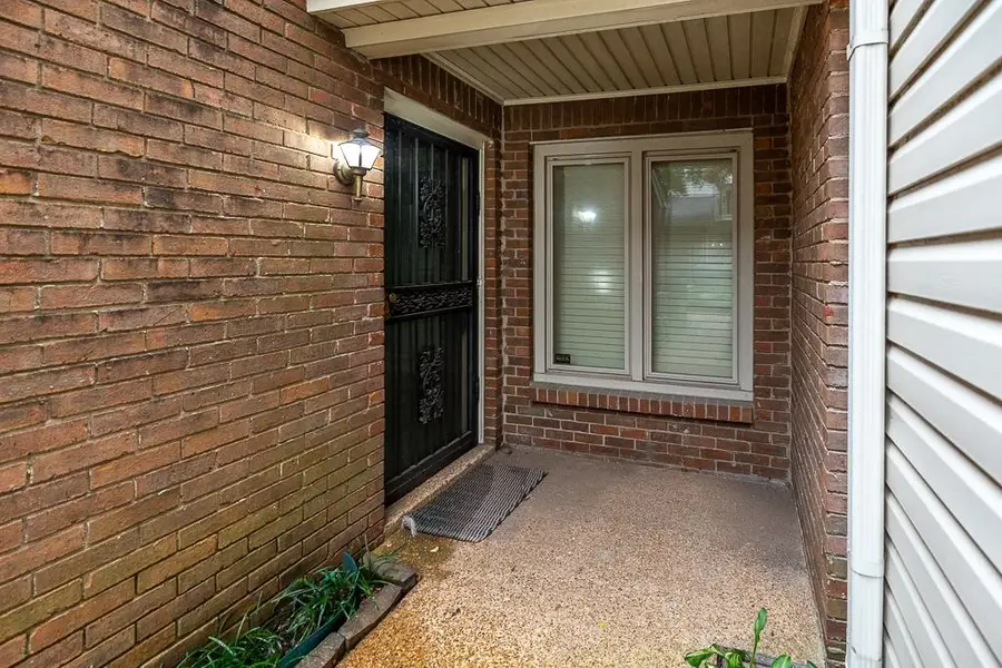 482 JACK KRAMER DR, Memphis, TN 38117 - Image #2