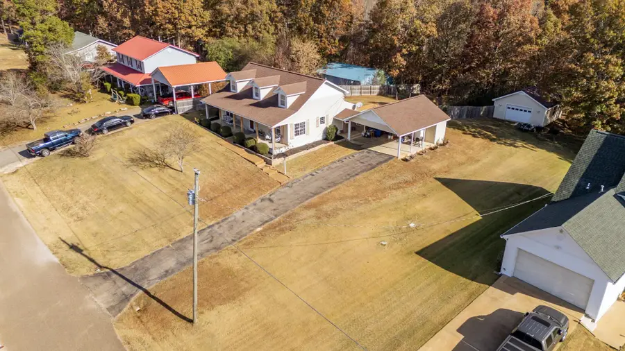 345 DANCER RD, Selmer, TN 38375 - Image #3