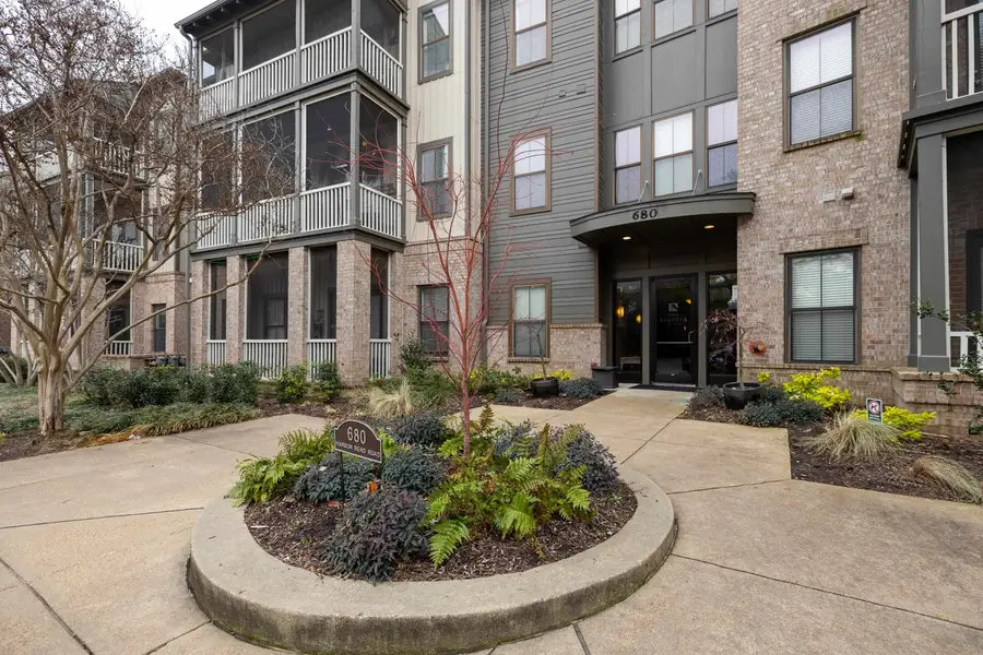 680 HARBOR BEND RD #203, Memphis, TN 38103 - Image #2