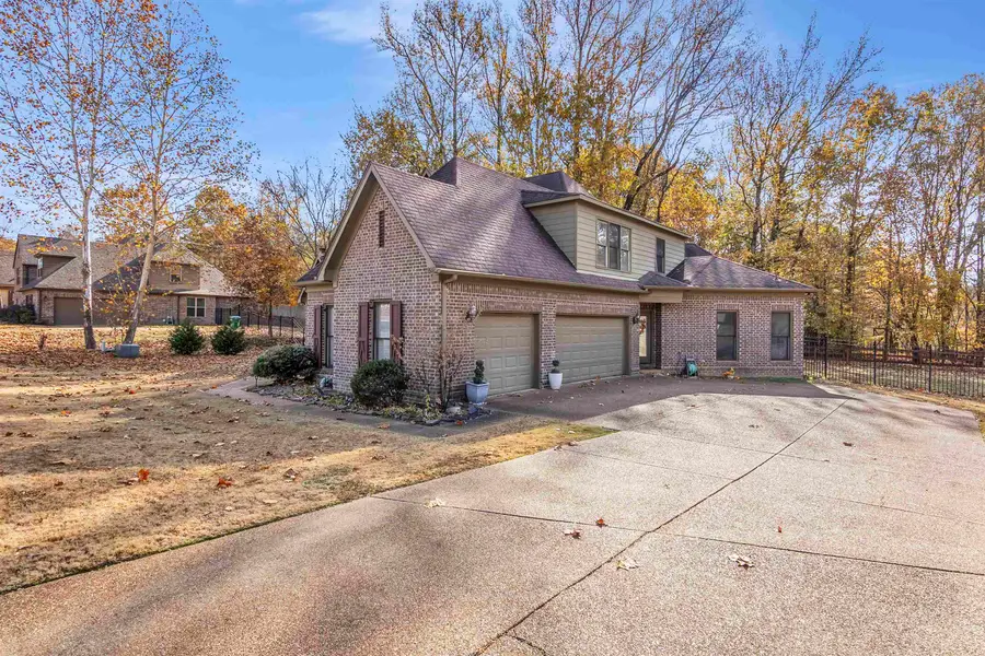 9039 STONEDALE DR, Cordova, TN 38018 - Image #3