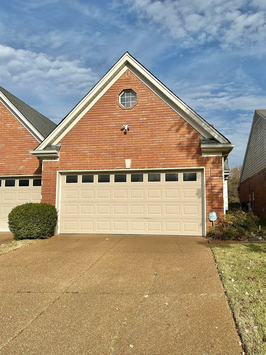1164 BRADY HOLLOW LN, Cordova, TN 38016 - Image #2