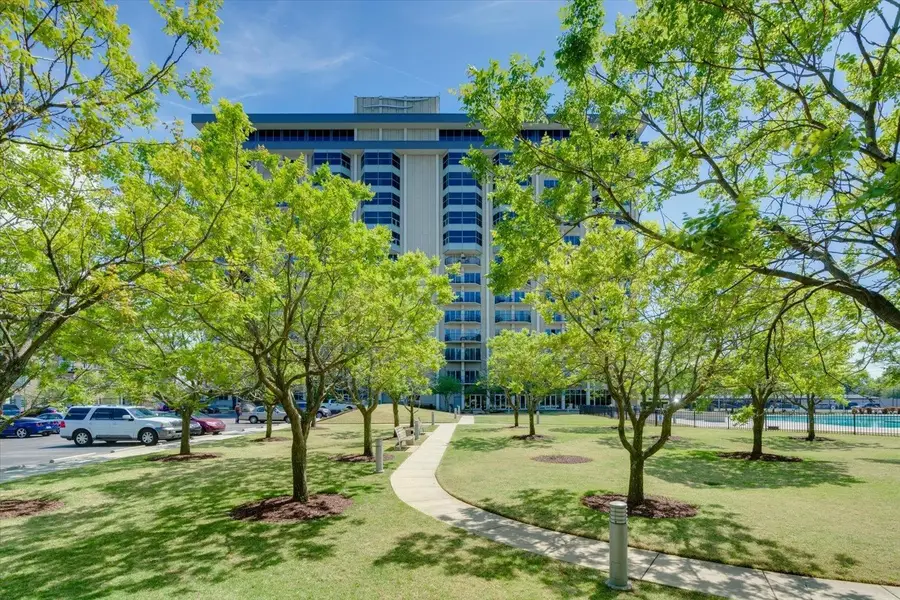 655 S RIVERSIDE DR #202, Memphis, TN 38103 - Image #2