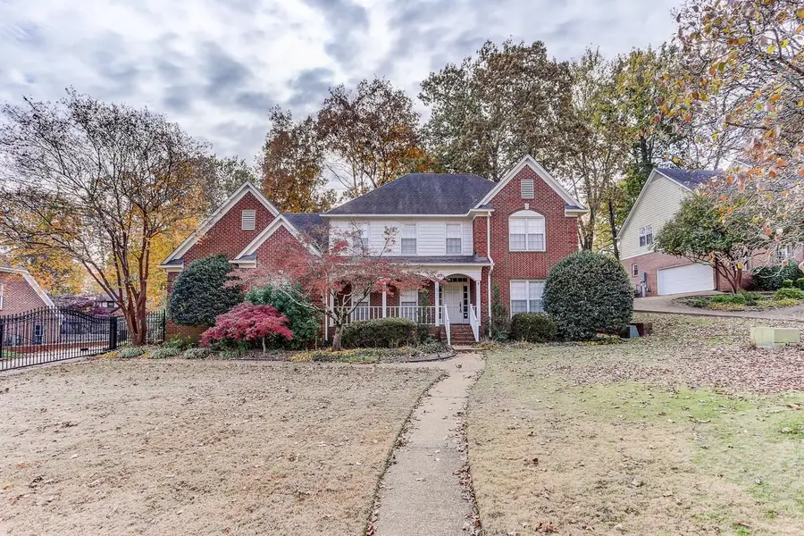 2715 SWEET OAKS CIR, Germantown, TN 38138 - Image #2