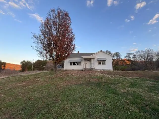 5388 MORRISON CREEK RD, Clifton, TN 38425 - Image #1