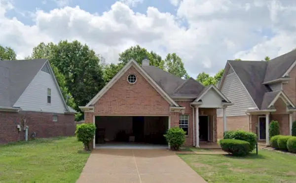 2390 OAK SPRINGS DR, Memphis, TN 38016