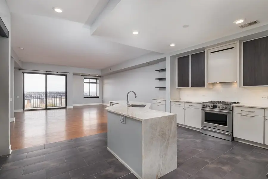 717 RIVERSIDE DR #1105, Memphis, TN 38103 - Image #3