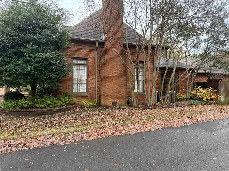 344 GREENWAY PL, Memphis, TN 38117 - Image #3