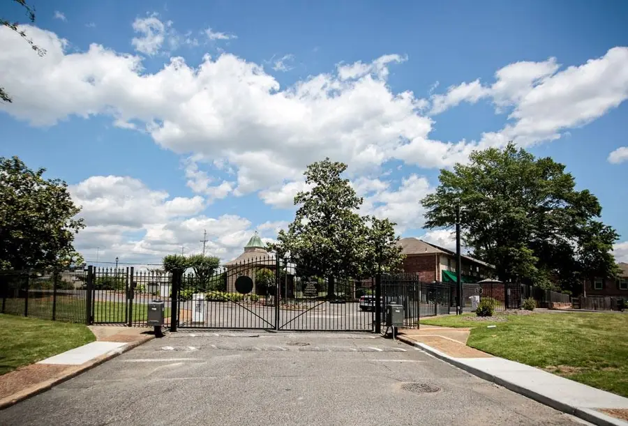 1205 BRISTOL DR #14, Memphis, TN 38119 - Image #2