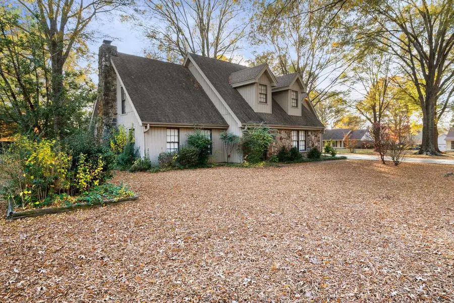 8227 ECHO HILLS LN, Memphis, TN 38125 - Image #3