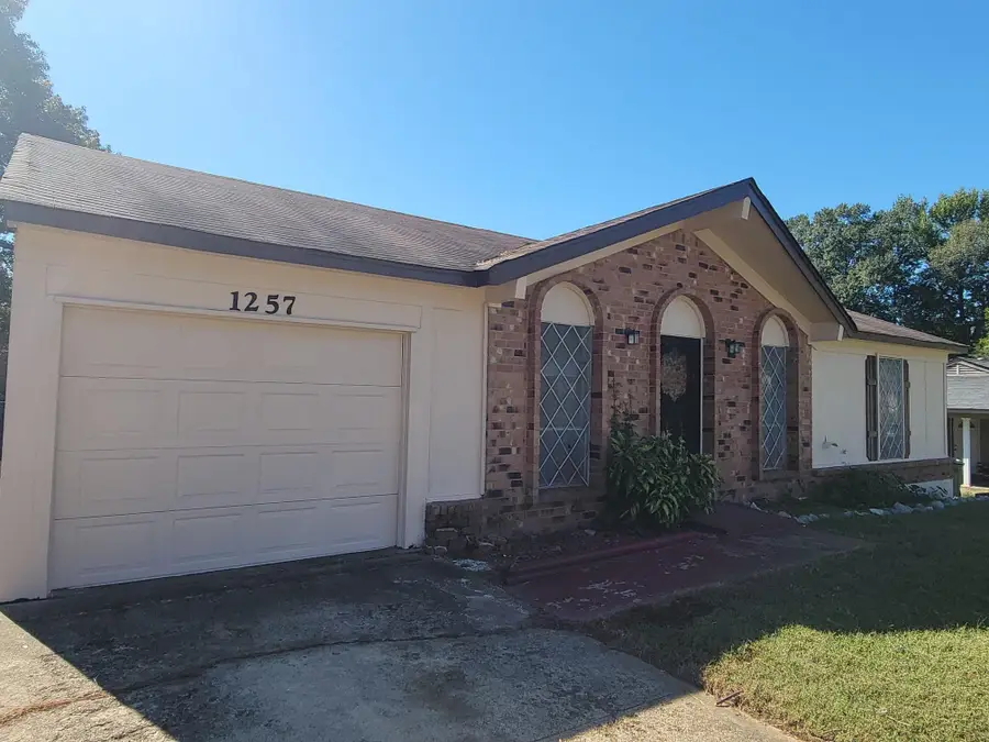 1257 DEER TRAIL LN, Memphis, TN 38109 - Image #2