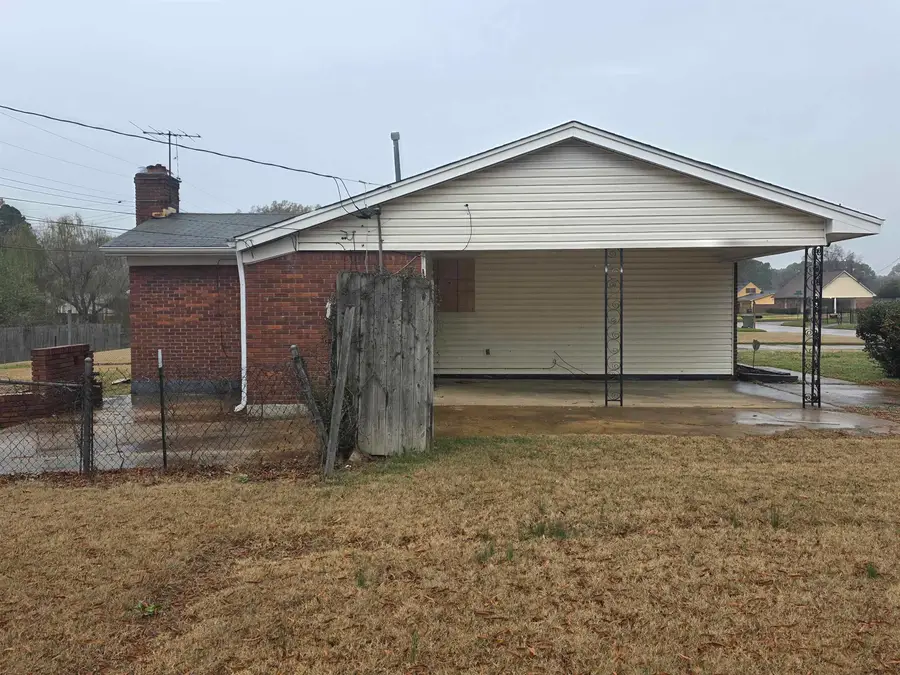 4625 WHITE FOX DR, Memphis, TN 38109 - Image #2