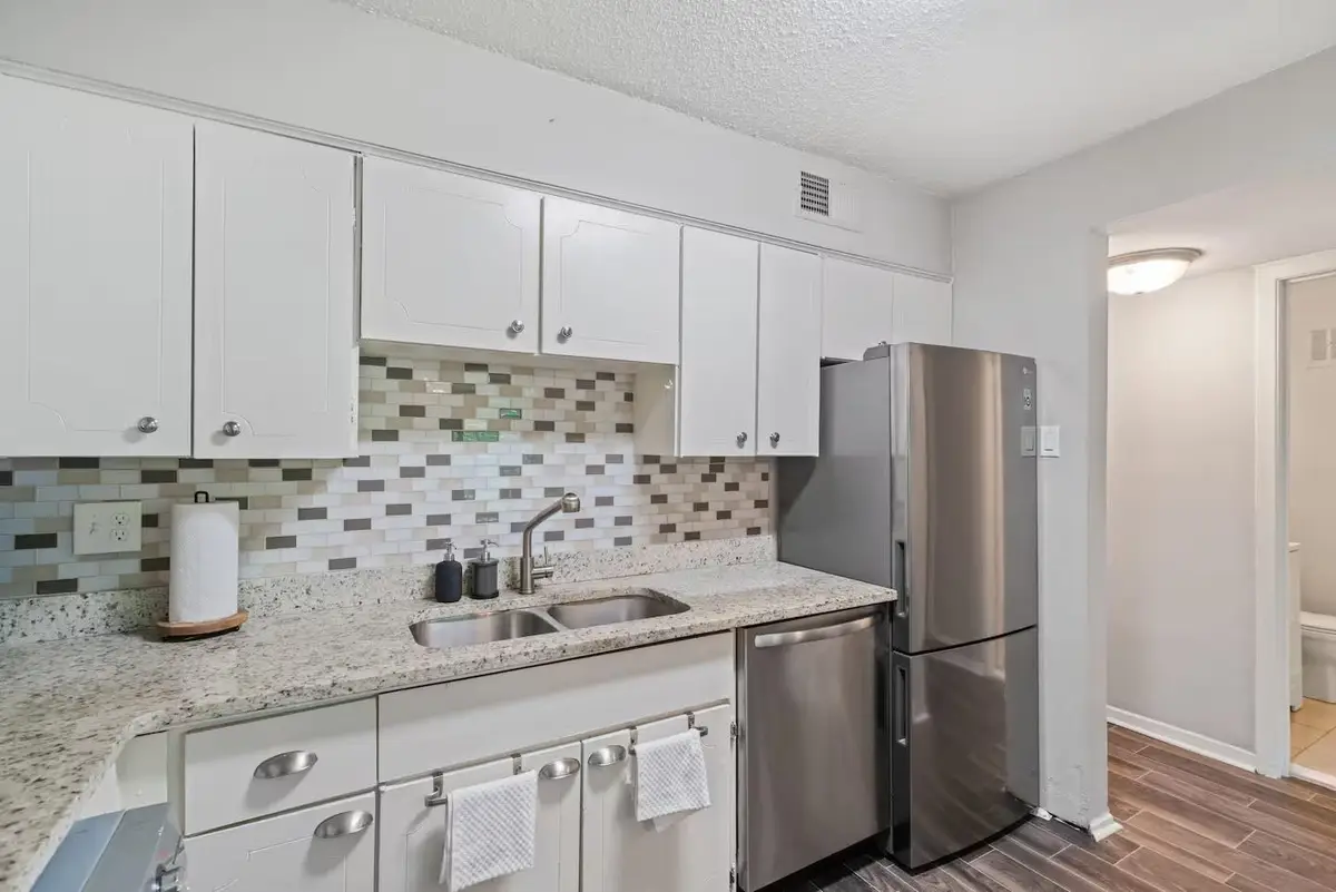 108 N BELVEDERE BLVD #12, Memphis, TN 38104 - Image #1