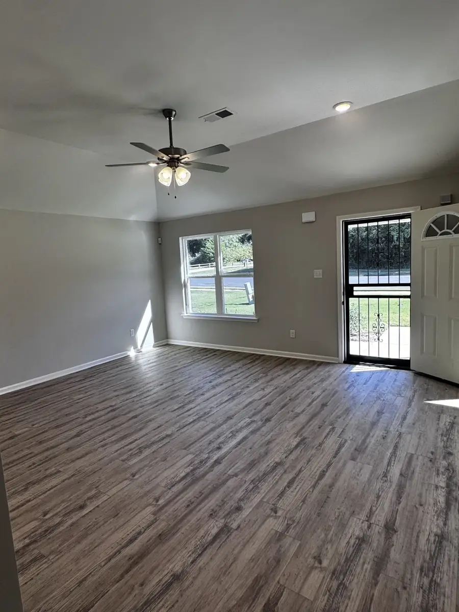 5243 ZODIAC RD, Memphis, TN 38118 - Image #2