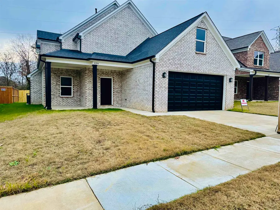 4394 OAKS ROYAL DR, Memphis, TN 38128 - Image #2