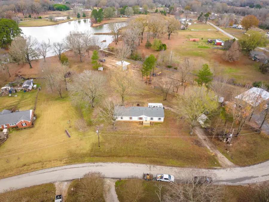 395 CHARLOTTE DR, Oakland, TN 38060 - Image #3