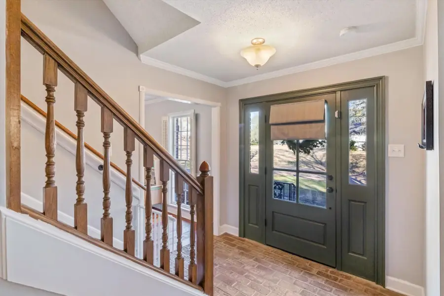 2143 WOODSIDE DR, Germantown, TN 38138 - Image #3